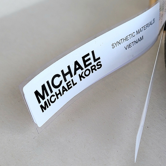 🆕️Michael Kors Twist Reversable Belt Monogram Logo Gold Buckle MED - Picture 10 of 11